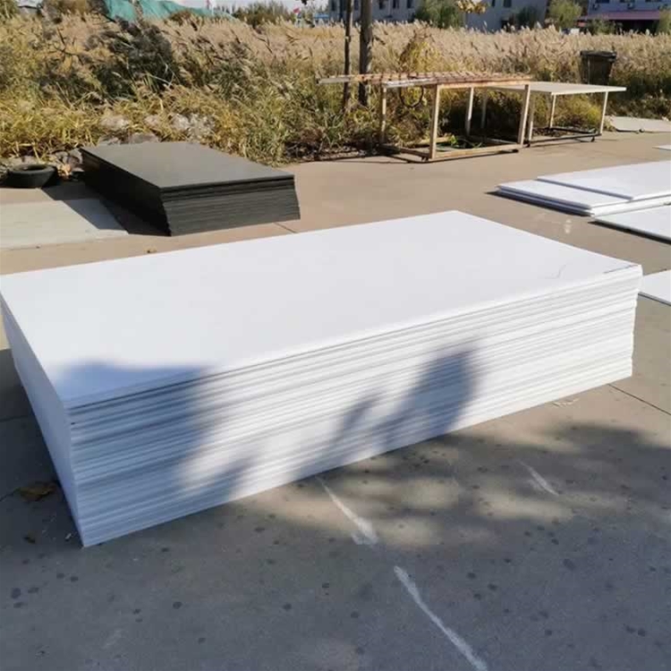 防堵超高分子量聚乙烯煤倉襯板由哪些材料配制而成